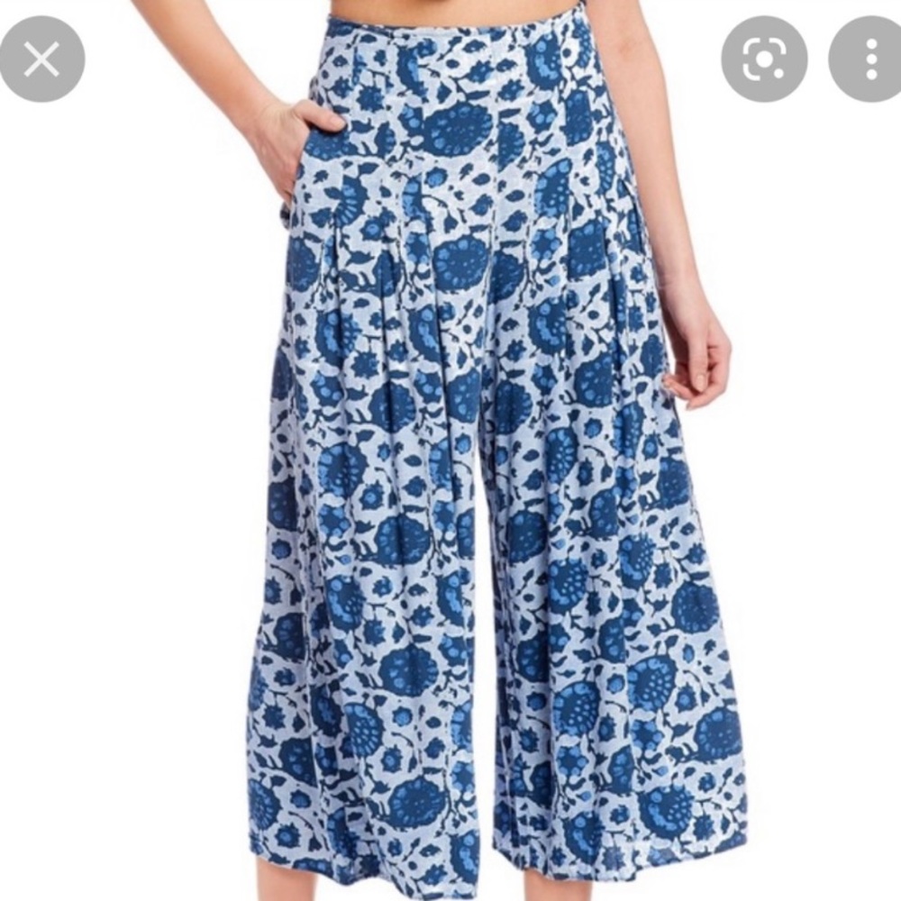 Free People flare high waisted pants!